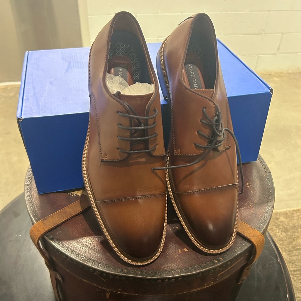 Mens Dress shoes.